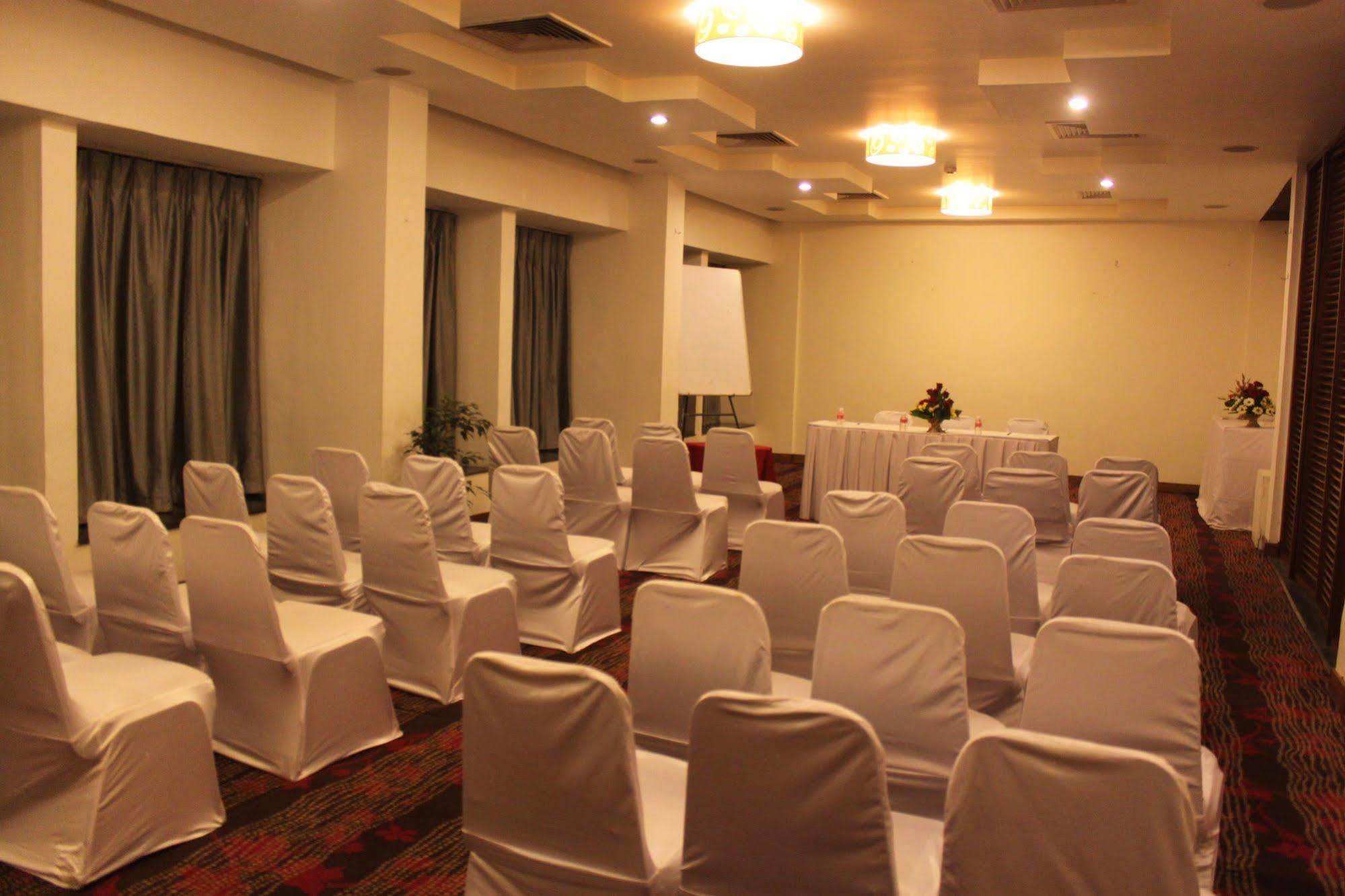 Hotel Maurya Patna Patna  Luaran gambar